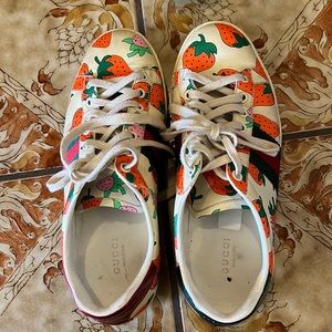 Gucci Strawberry Ace Sneaker